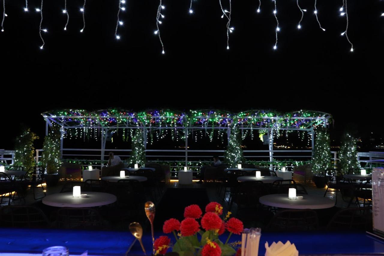 Jwm Hotel And Casino Sihanoukville Bagian luar foto